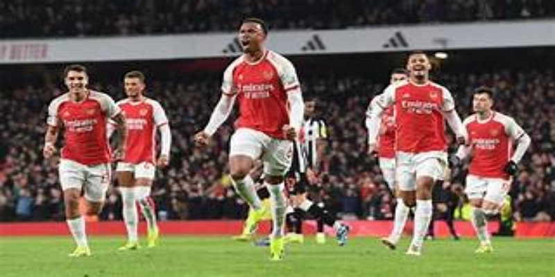 曼城、利物浦与英超格局-yy体育
